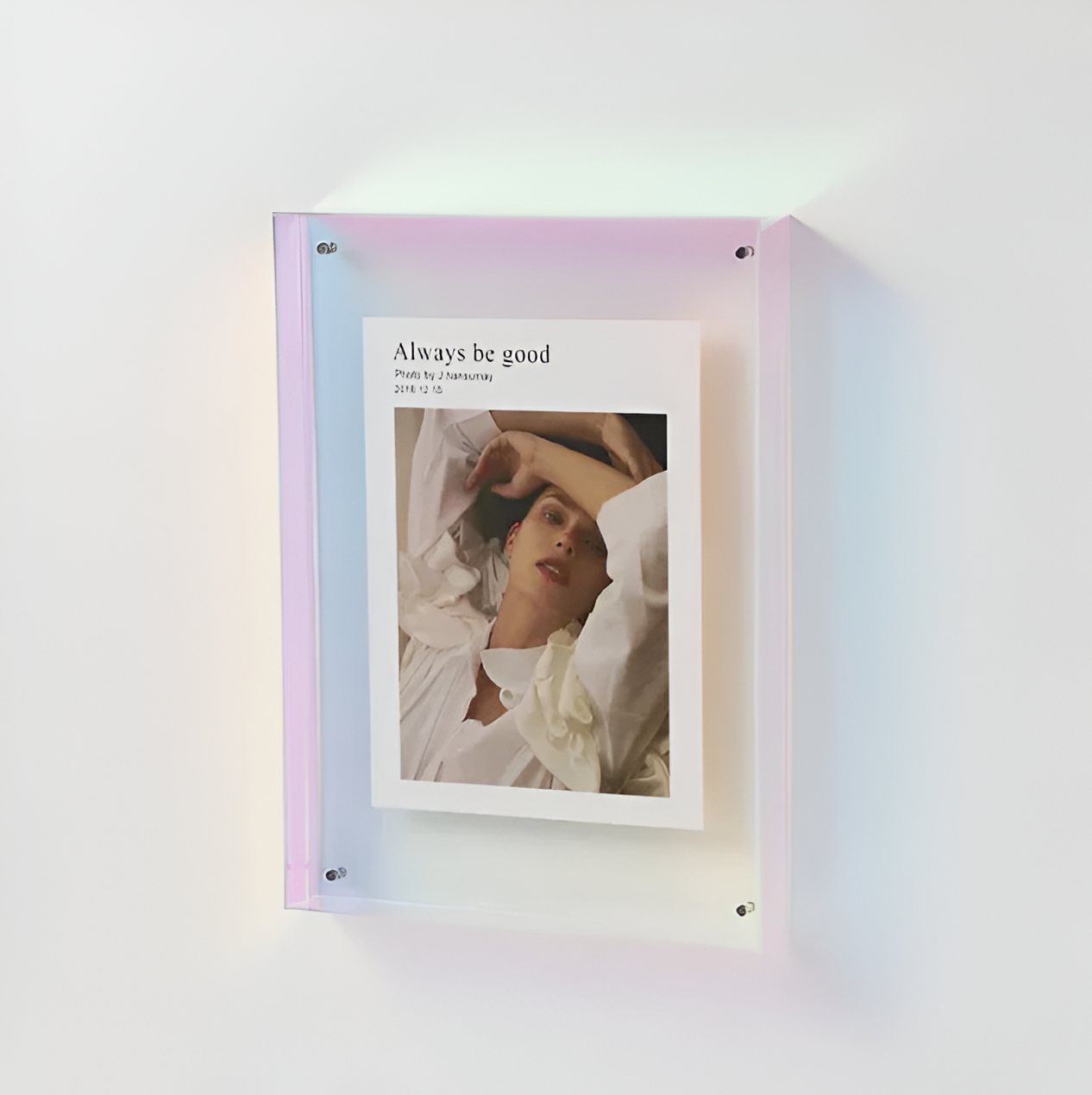 Sleek Acrylic Photo Frame for a Modern Minimalist Display