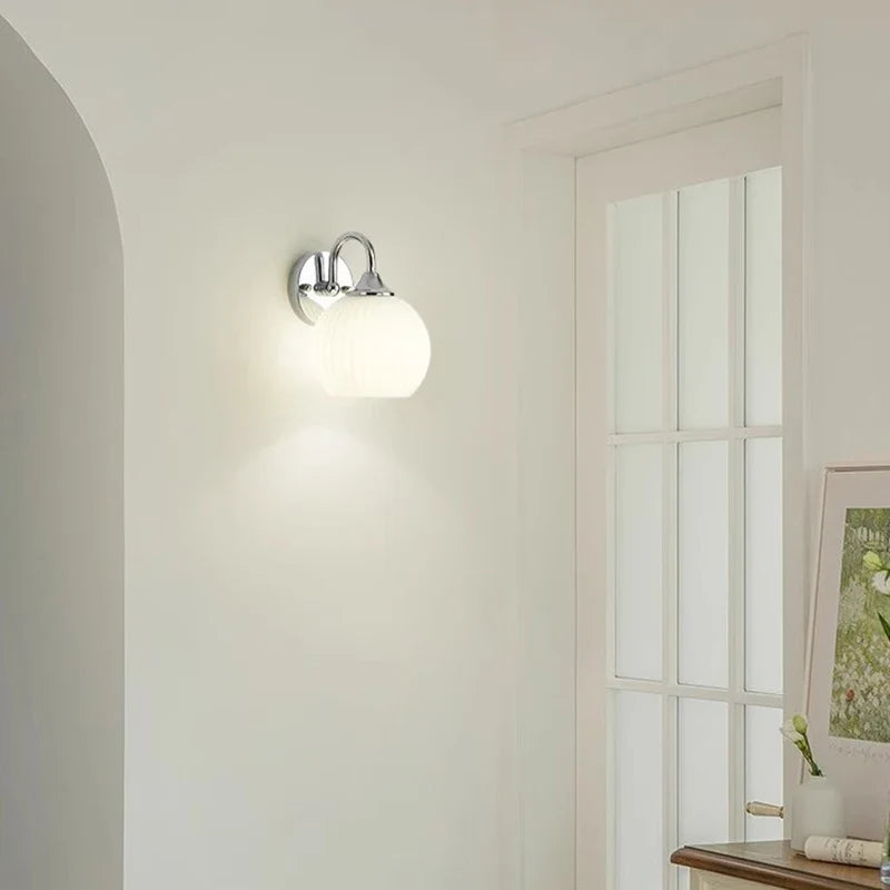 Quashion Wall Lamp — Chrome Finish, Modern Minimalist Design for Contemporary Interiors