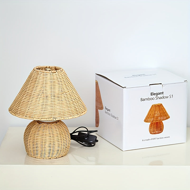 Bamboo-Woven Desk Lamp — USB-Powered Boho-Chic Accent Light for Cozy Spaces
