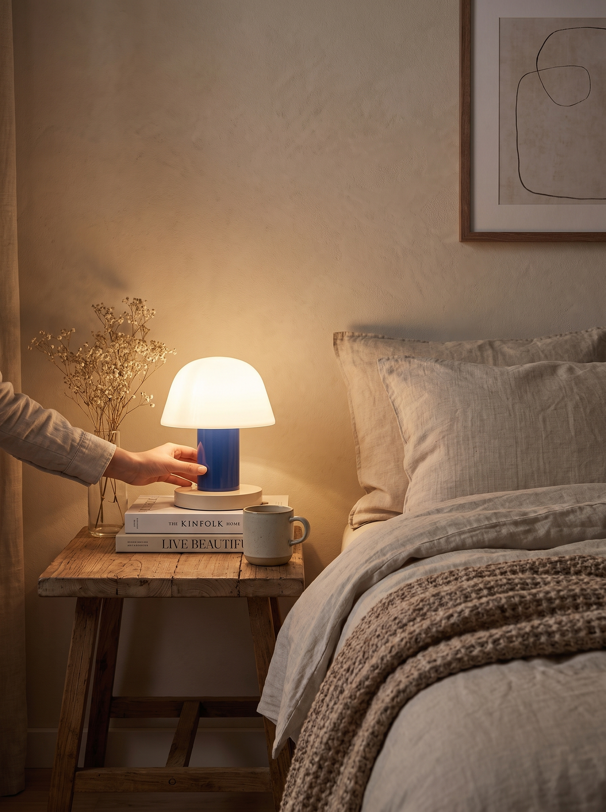 Mushroom Table Lamp classic silhouette lit