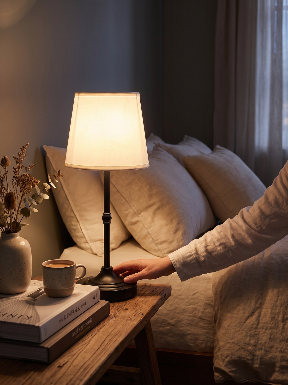 Dimmable Cordless Table Lamp dimmed for the evening