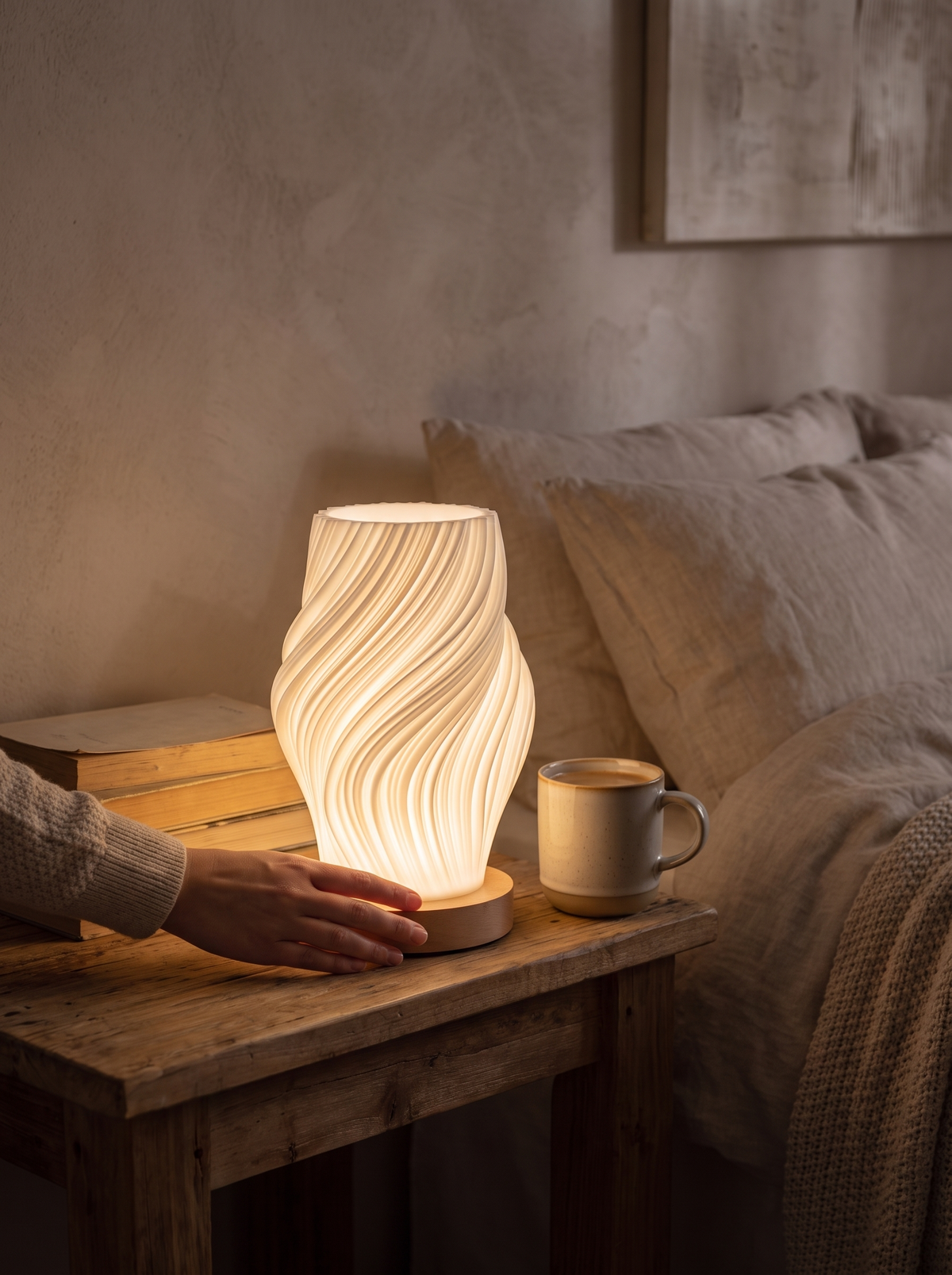 Chic Modern LED Swirl Table Lamp continuous light form